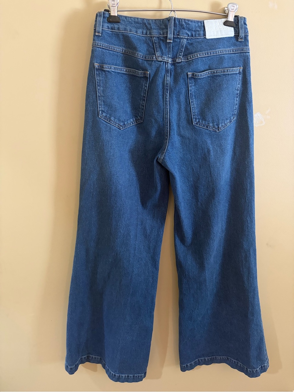 Closed Glow Up Jeans - Picture 8 of 9